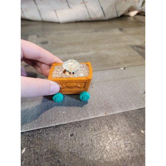 Snow White Bashful dwarf Disney toy figure Jewels mining - Picture 2 of 6